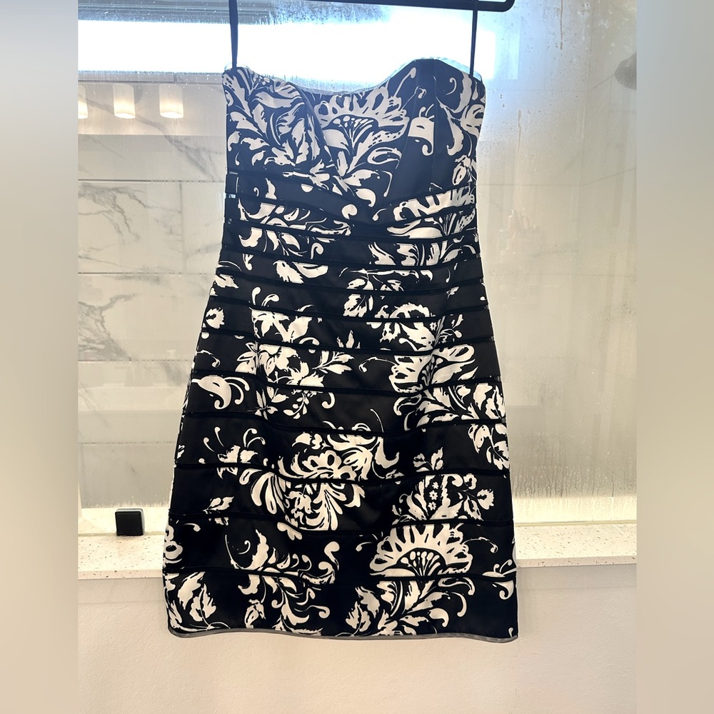 White House Black Market cocktail dress